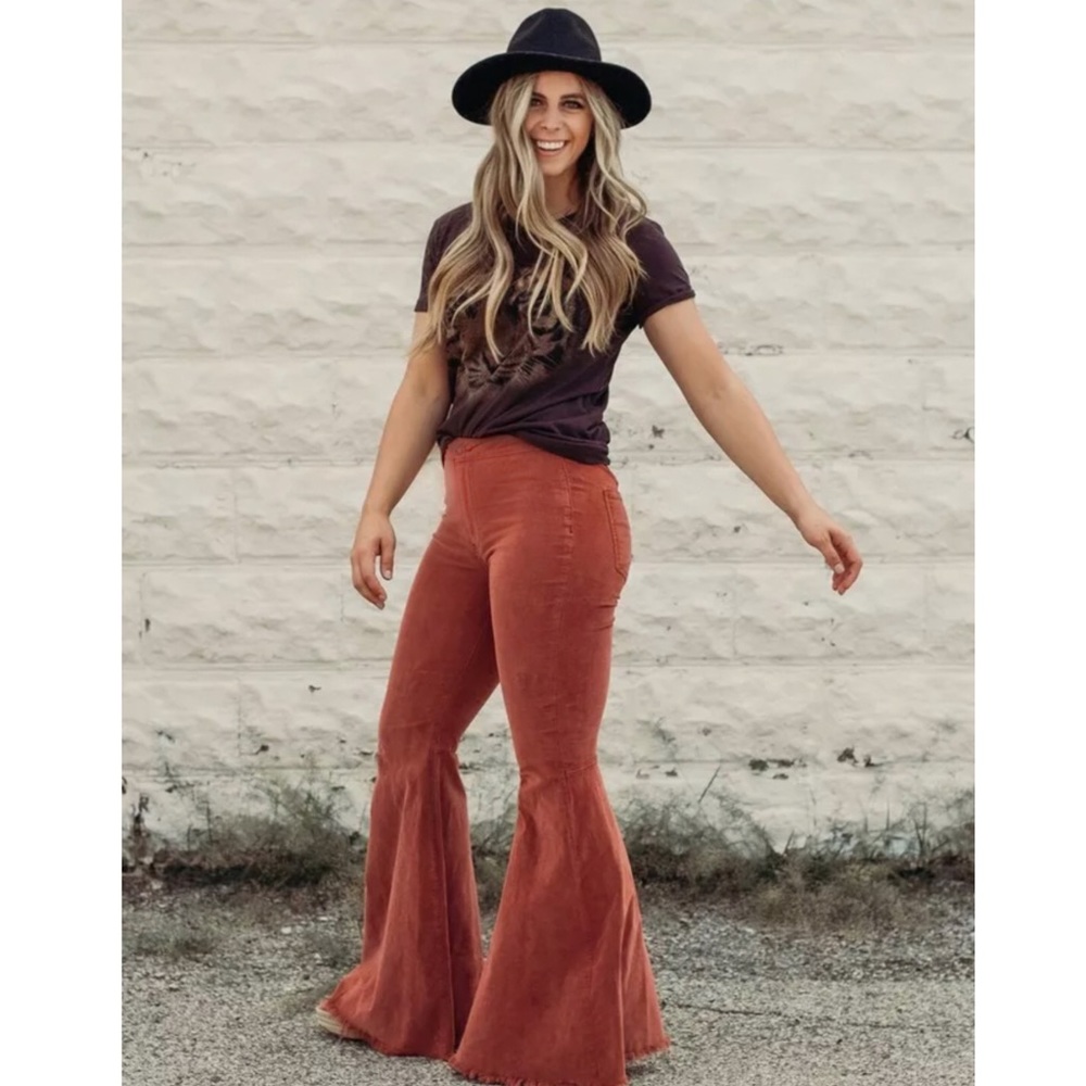 Free People | Rare! Know Me Better Extreme Cord Flares Size 28